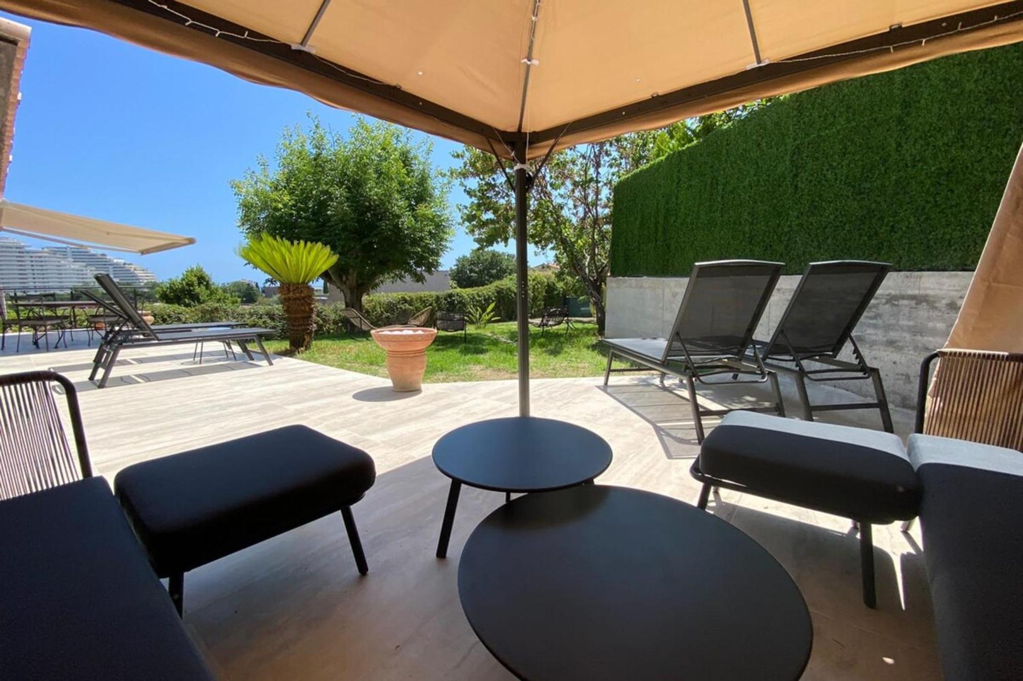 06ak3 - Private 1 Cap Marina Holiday home *